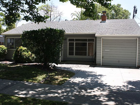 2nd image of 338 E St