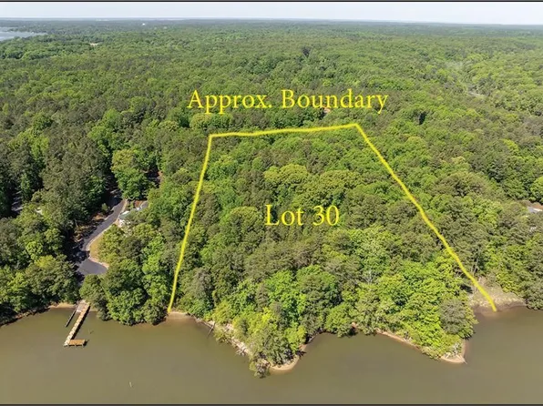 30 Bald Eagle Dr, Lancaster, VA 22503