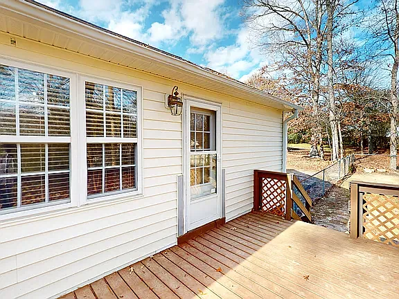 115 Stoneview Cir — Photo 13