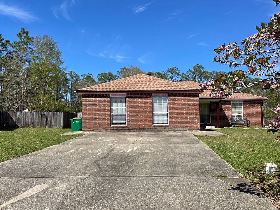 1st image of 6712 Dove Ln