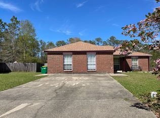 6712 Dove Ln, Ocean Springs, MS 39564