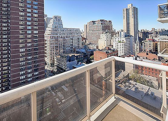 4th image of 200 E 89th St APT 16H