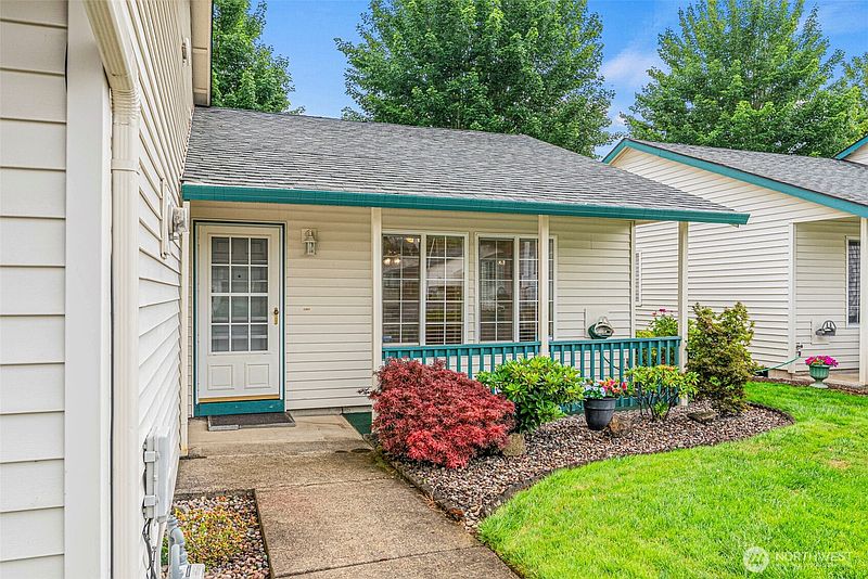 2nd image of 7205 NE 43rd Street