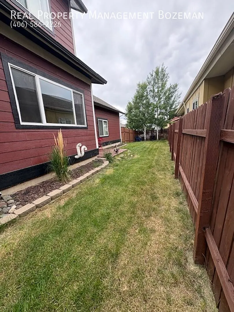 Beautiful 3 bed and 2.5 bath single family home in Baxter Meadows — Photo 3