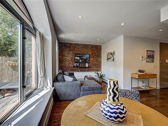 4th image of 355 Halsey St #3