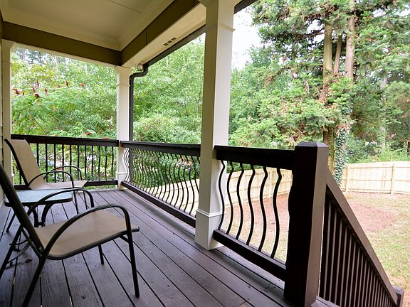 3rd image of 3257 Glendale Dr