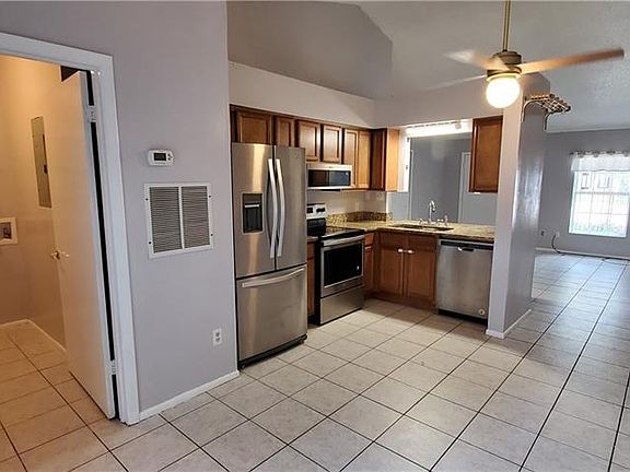 5th image of 10 N Hyer Ave