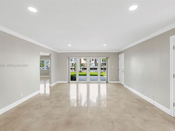 2nd image of 633 Solar Isle Dr