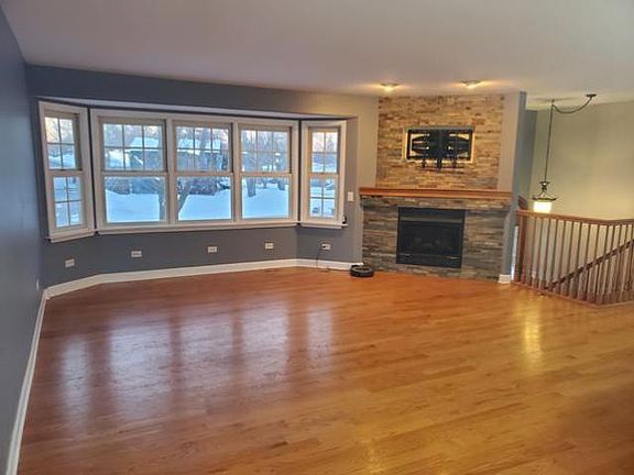3rd image of 227 Ironwood Dr