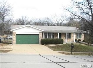 4448 Pinyon Jay Ct, Saint Louis, MO 63128