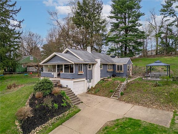 2nd image of 272 Spring Run Rd