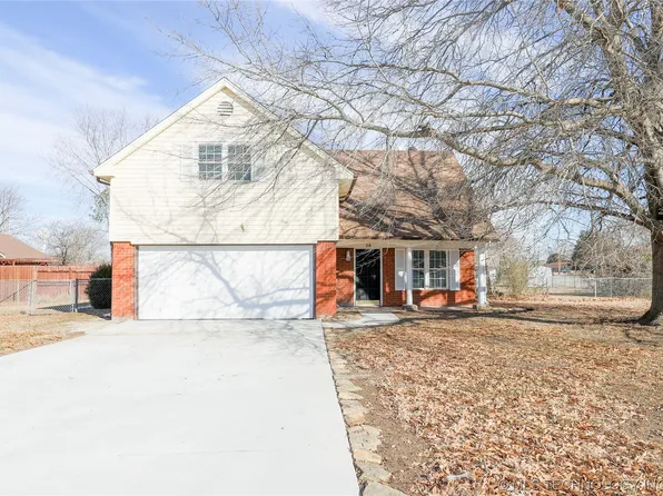520 S Oklahoma St, Catoosa, OK 74015