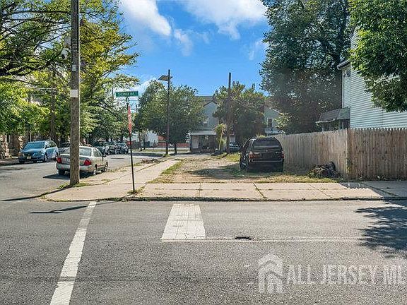 2nd image of 101-103 Sherman Ave