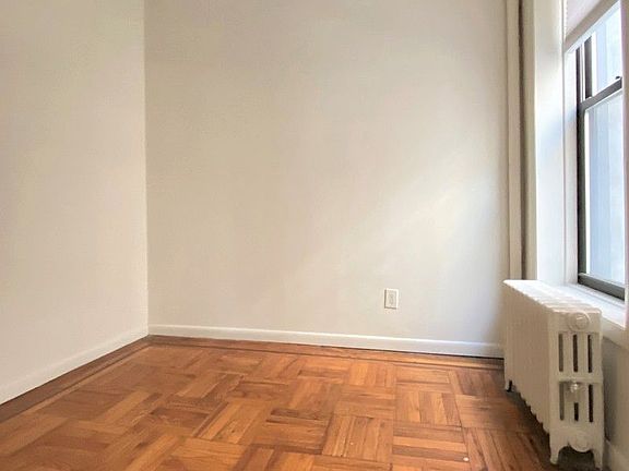 4th image of 509 E 85th St #3B