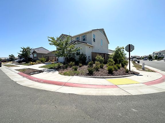 4th image of 9675 Mirabelle St