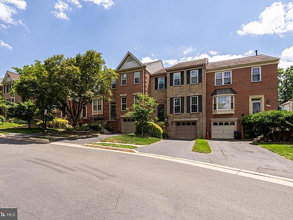 2nd image of 4113 Meadow Field Ct