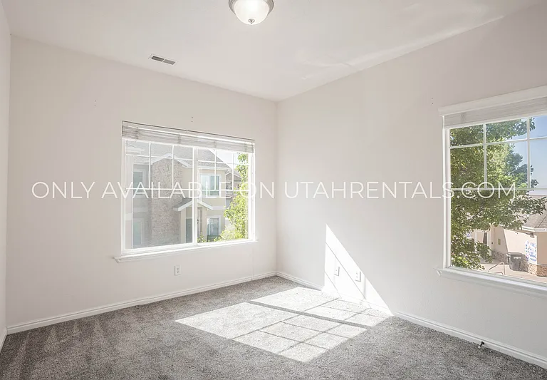 1052 Canyon Meadow Dr #3 — Photo 20