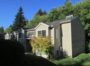 31500 33rd Pl SW #201, Federal Way, WA 98023