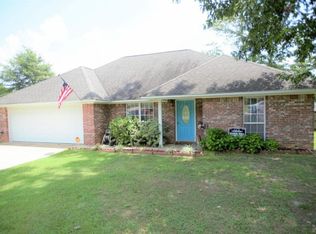 112 Haley Dr, Mooreville, MS 38857