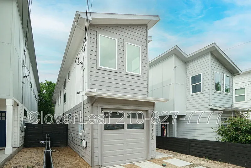 3 bed, 2.5 bath, 1568 sqft, $1,797 — Photo 3