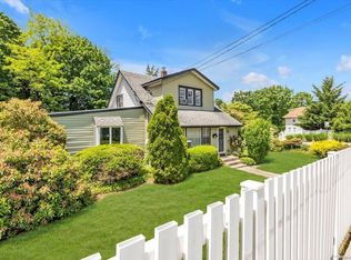 72 Woodhull Rd, Huntington, NY 11743