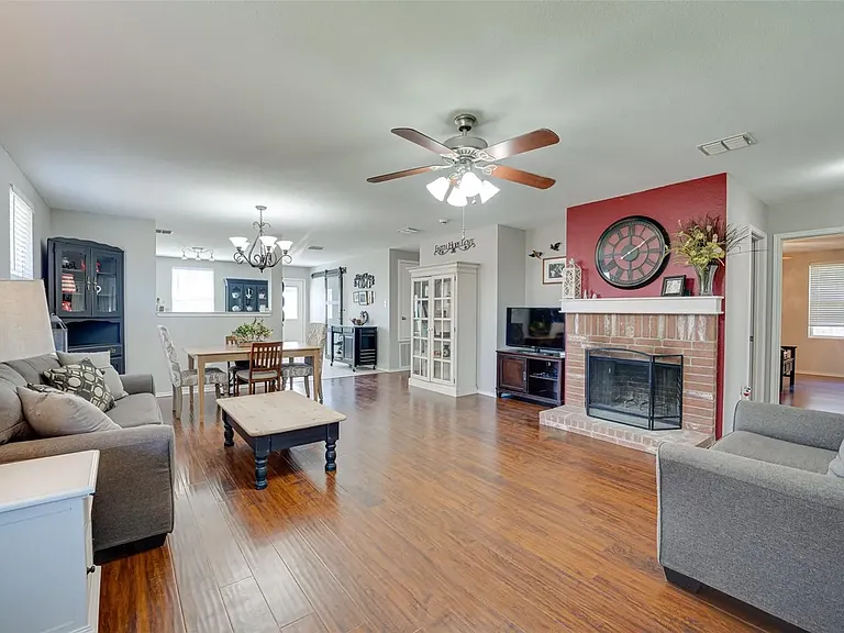 605 Cottondale Ln — Photo 22