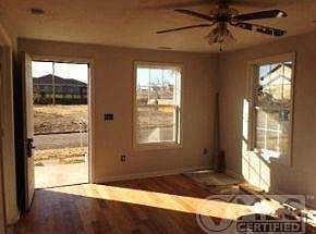 Livingroom wood floors