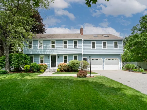 130 Pleasant St, Northborough, MA 01532