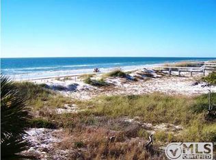 2128 Tarpon Ln, Eastpoint, FL 32328