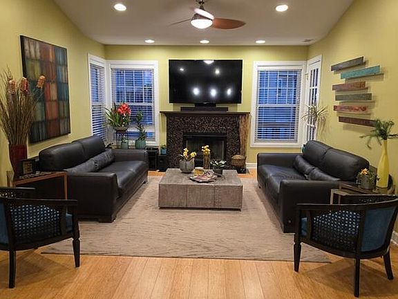 3rd image of 346 Kresswood Dr #10D