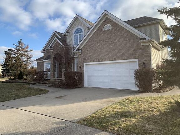 2nd image of 375 E Kilbridge Dr