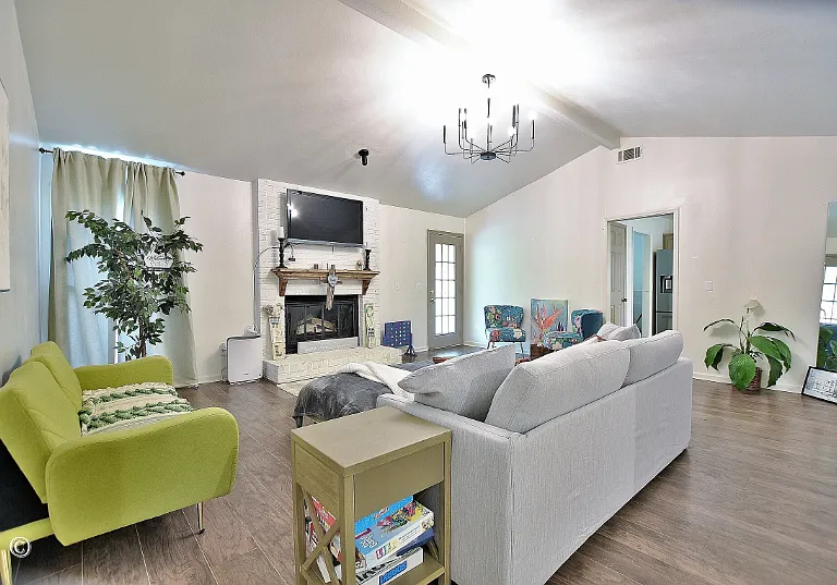 4660 Woodmere Ln — Photo 14