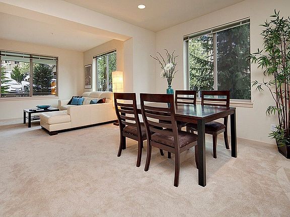 4th image of 2109 NW Boulder Way Dr #109