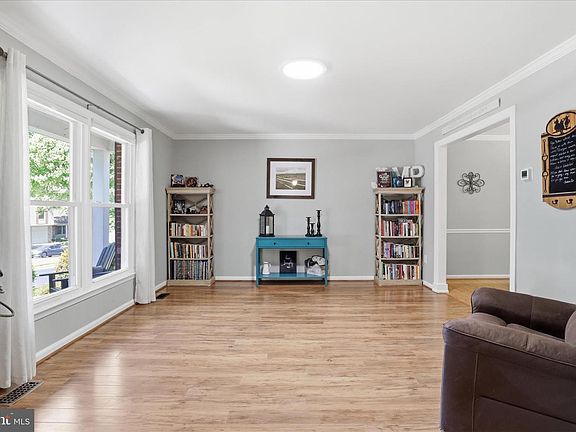 4th image of 7599 Woodstown Dr