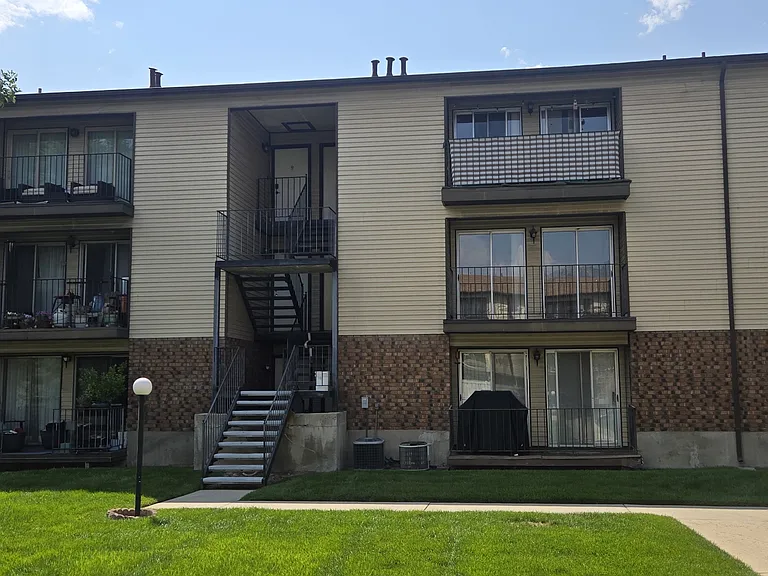 1118 E 6600 S #C6 — Photo 1