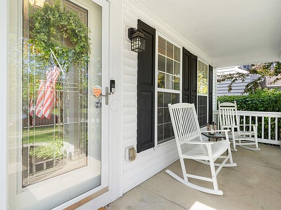 5th image of 5981 Twin Pine Dr