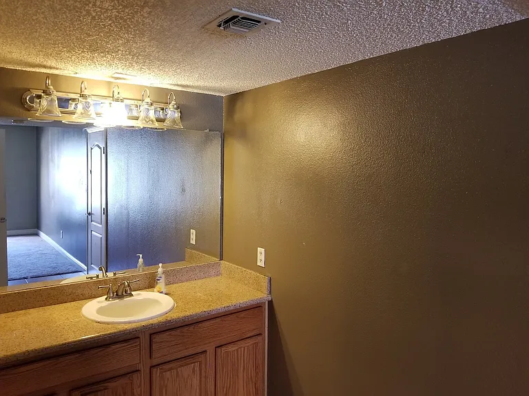 1515 E Reno Ave #A103 — Photo 21