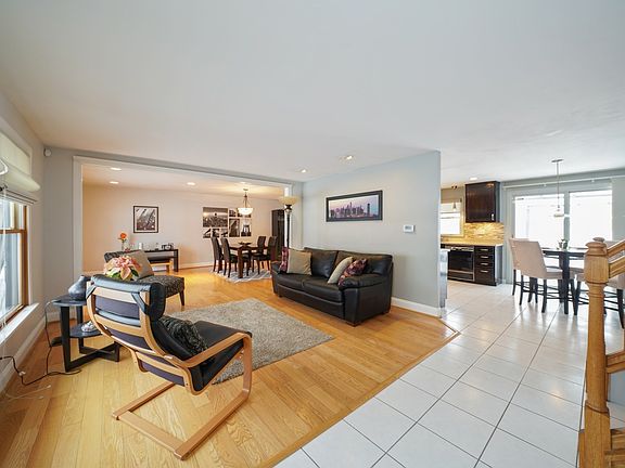 2nd image of 807 Cornell Ln