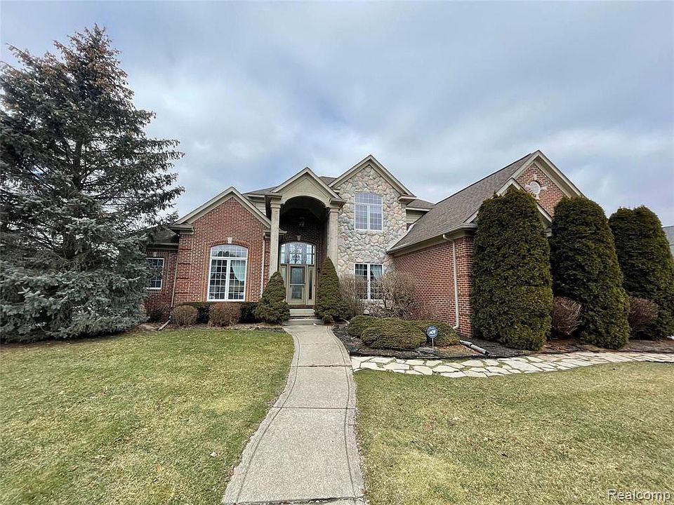 6043 Brookstone Ln Grand Blanc MI 48439 Zillow