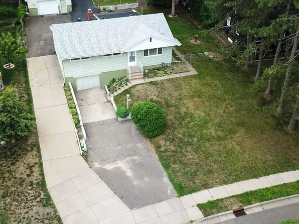 762 Mary St N, Maplewood, MN 55119