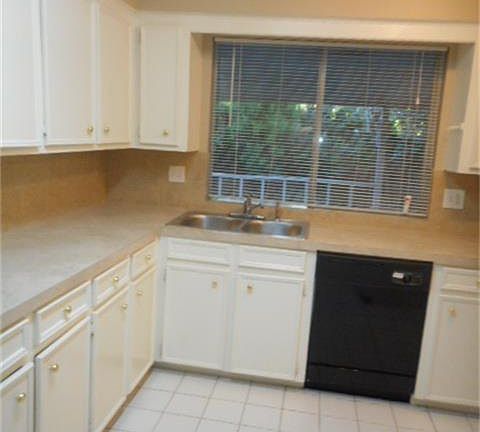 4th image of 10607 Bexley Dr