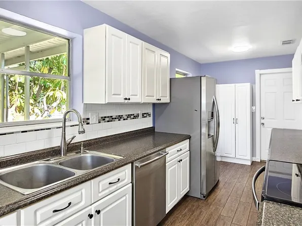 13 Broadway Cir, Fort Myers, FL 33901
