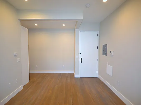 Rented by Bold New York | media 29