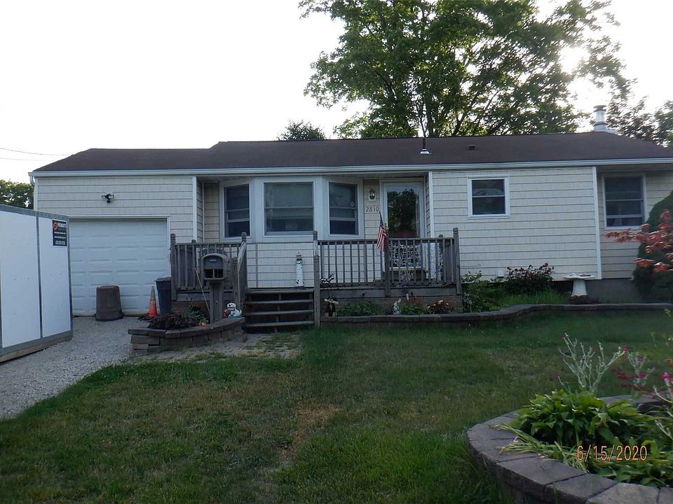 1st image of 2810 Watch Hill Ave
