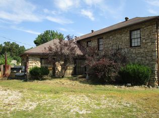 16378 Searcy St, Eminence, MO 65466