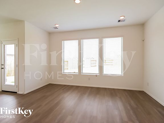 3rd image of 23709 Pagliano Ct