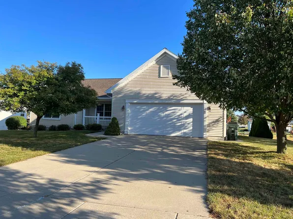 2045 Huntington Park Dr, Reedsburg, WI 53959