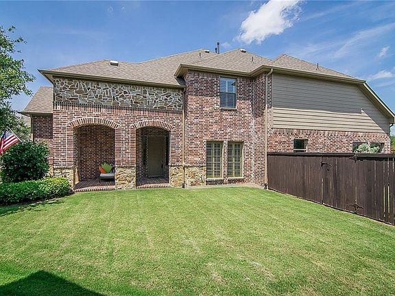 2nd image of 1501 Landon Ln