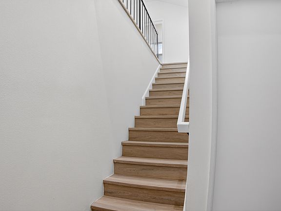4th image of 28217 Tambora Dr #1