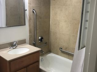 54 W Chestnut St #1603, Chicago, IL 60610
